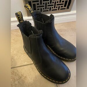 Dr. Martens blizzard Chelsea boots